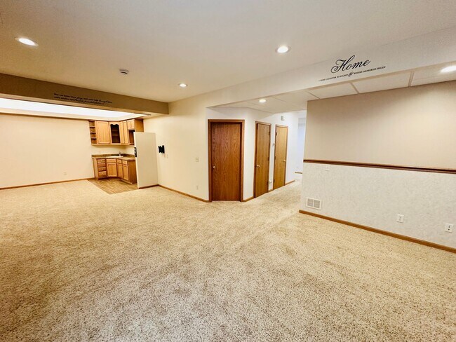 Building Photo - Stunning 6-Bedroom Corner-Lot Home w/ Luxury Finishes & Entertainer’s Layout