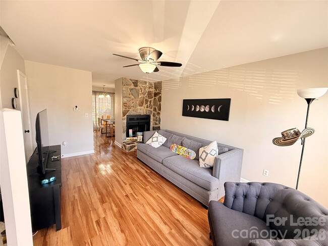 Building Photo - 8212 Circle Tree Ln