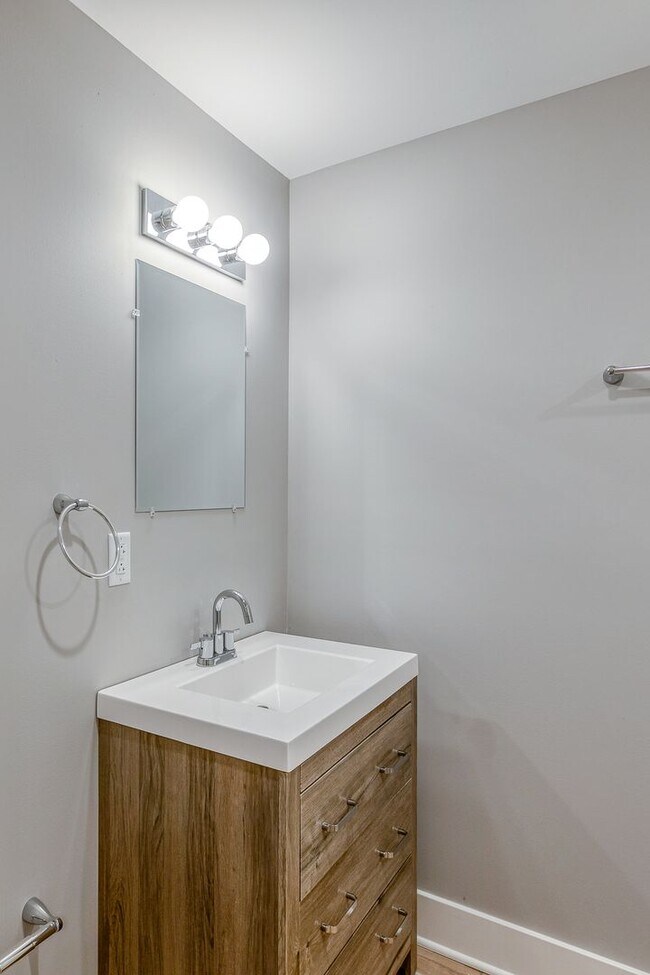 Building Photo - Brand New Luxury Apartments Brewerytown
