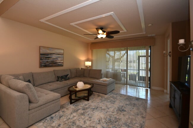 Building Photo - Furnished townhome! Located in Plantation ...