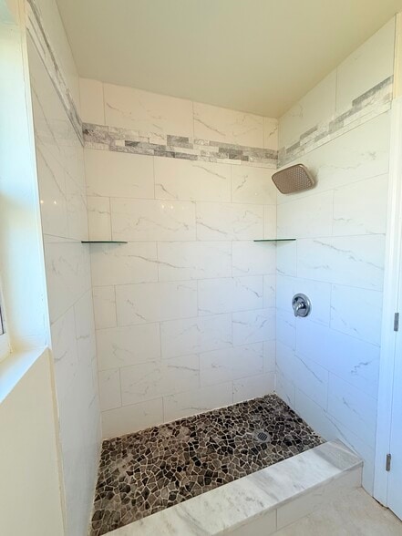 Building Photo - 7000 Hibiscus Ave S