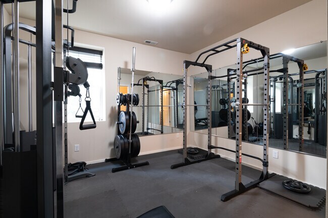 Building Photo - 6733 37th Ave S