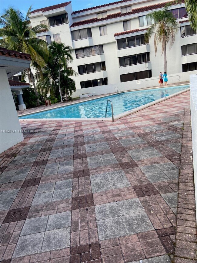 Building Photo - 8275 SW 152nd Ave