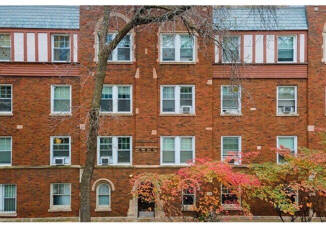 Building Photo - 2147 N Fremont St