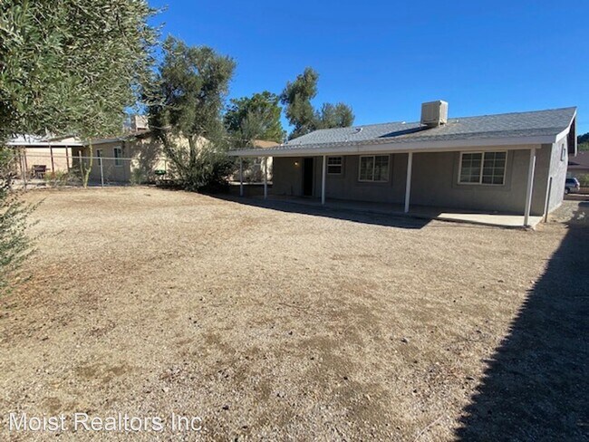 Building Photo - 2 br, 1 bath House - 14615 Cabazon St.