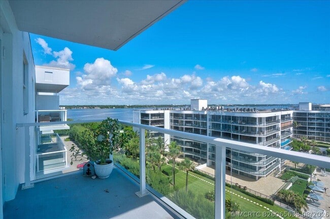 Building Photo - 3450 S Ocean Blvd