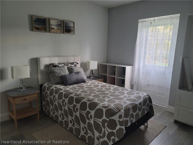 Building Photo - 3063 Morning Glory Dr