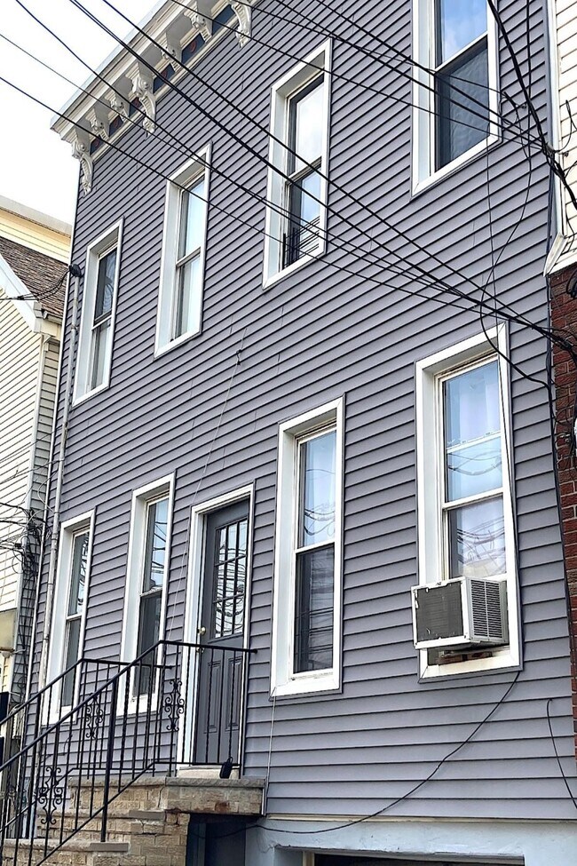 235 ster Ave 235 ster Ave Jersey City NJ 07307 Apartment Finder