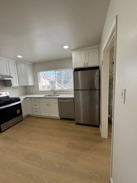 Building Photo - 1144 Locust St