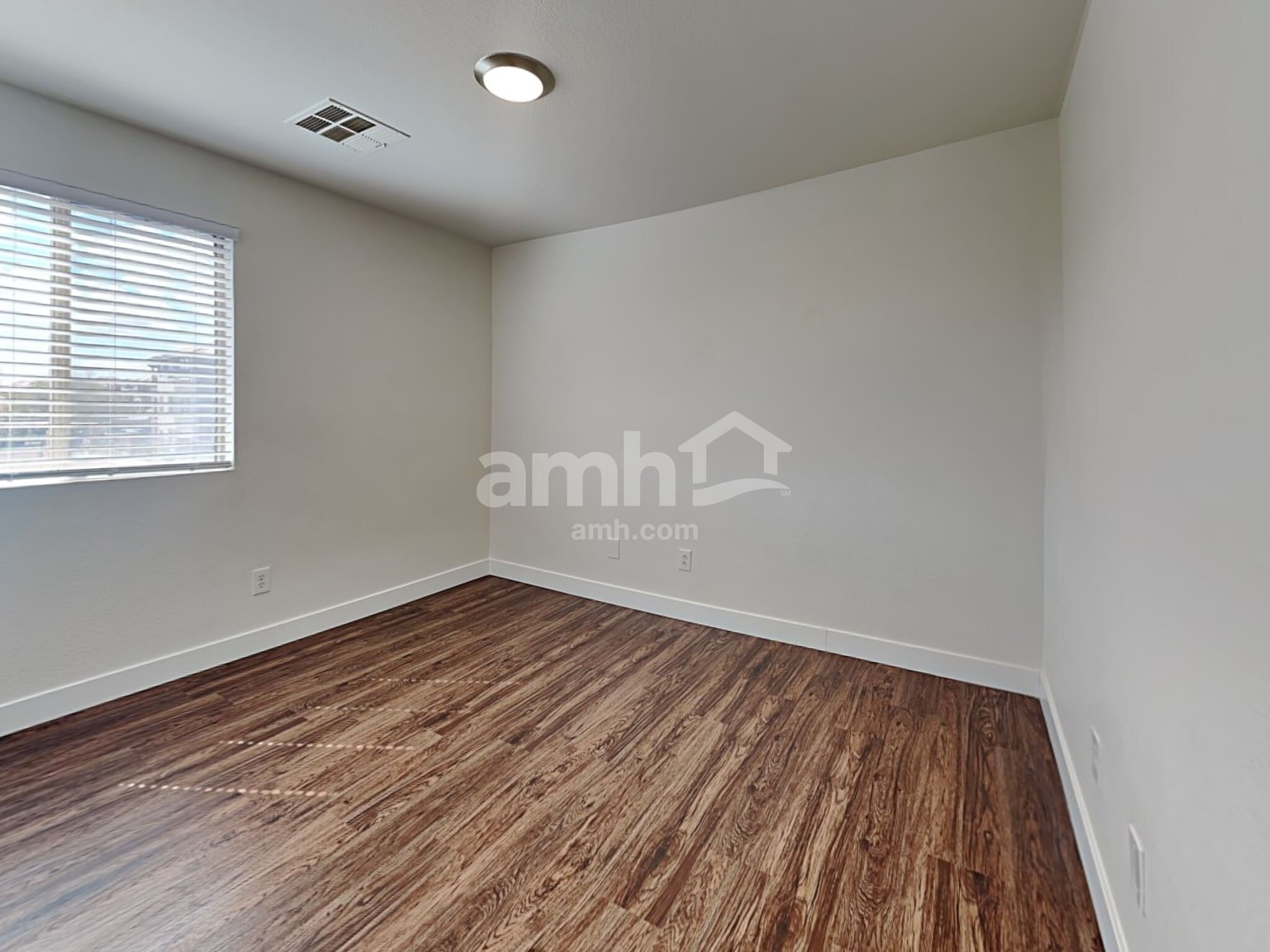 Building Photo - 2337 Statham Ave