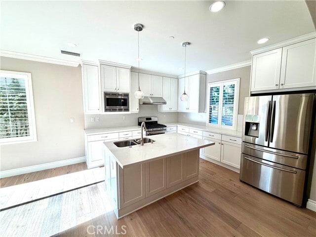 Building Photo - 56 Strawberry Grove