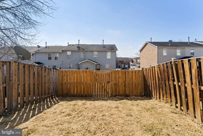 Building Photo - 352 Valley Mill Rd