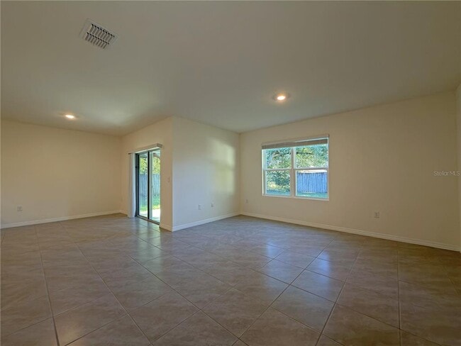 Building Photo - 2920 Blackburn Ave