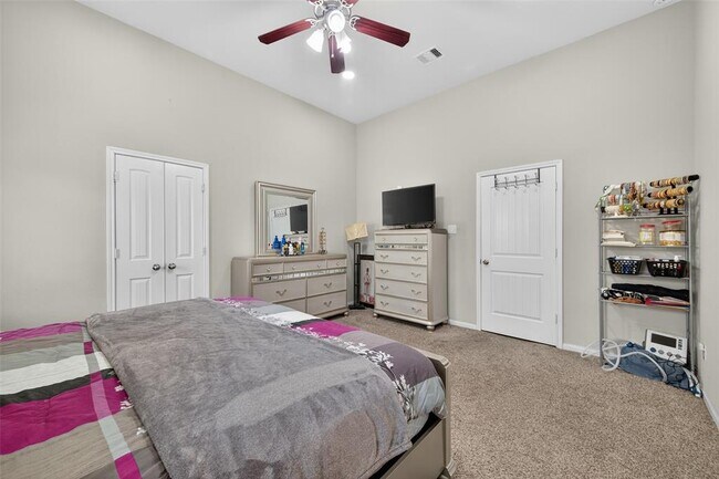 Building Photo - 13935 Manobrook Ct