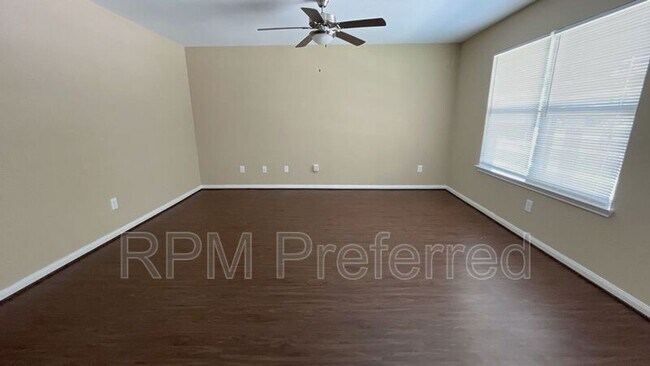 Building Photo - 8114 Record St