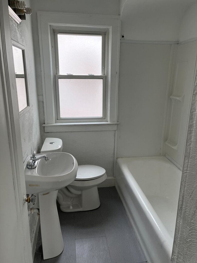 Building Photo - 12129/12131 Monica St - Tova Vardi