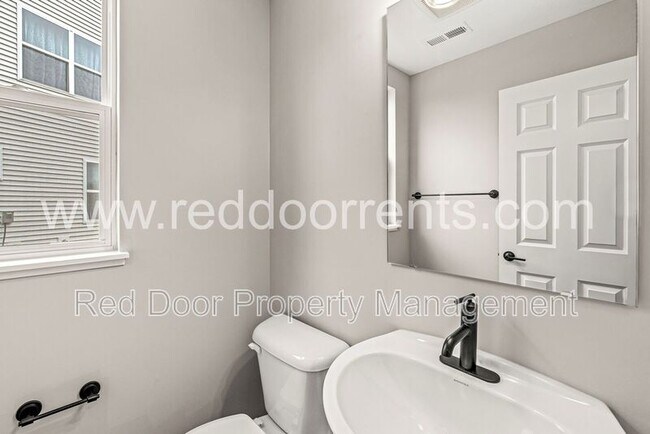 Building Photo - 5218 Triple Crown Wy