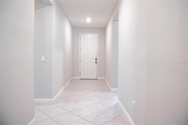 Building Photo - 10452 Laguna Plains Dr