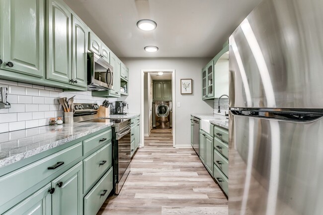 Building Photo - Hard to find Weatherford, TX rental with l...
