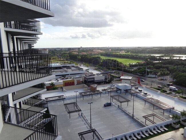 Building Photo - 5300 Paseo Blvd