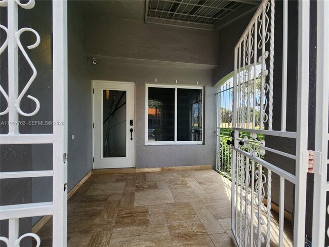 Building Photo - 8391 SW 148th Ave