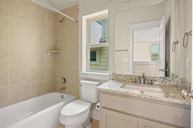 Building Photo - 13501 Metric Blvd