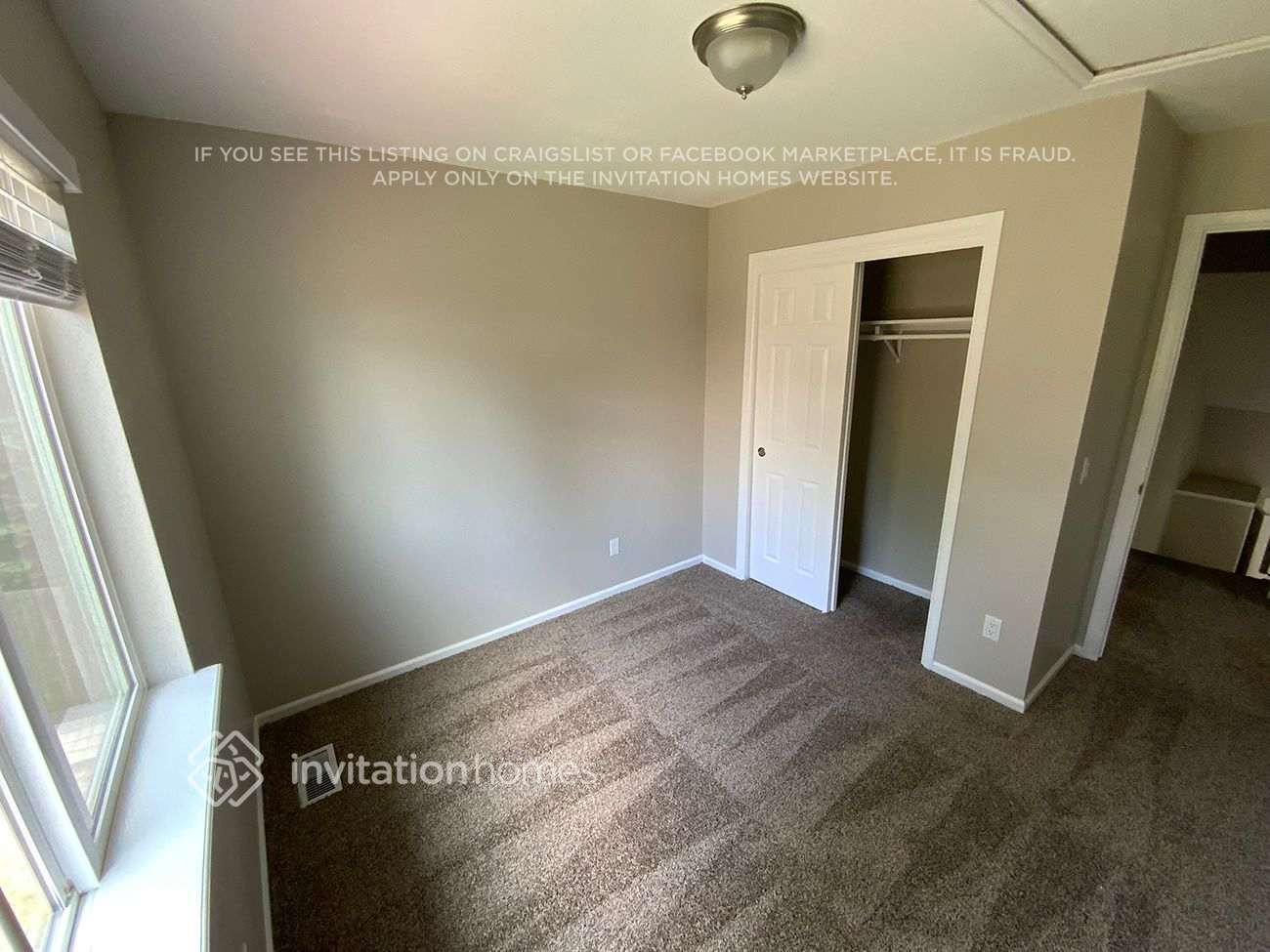 Building Photo - 5558 S Ireland Way
