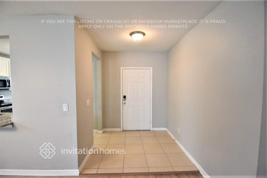 Building Photo - 3008 Teak Dr
