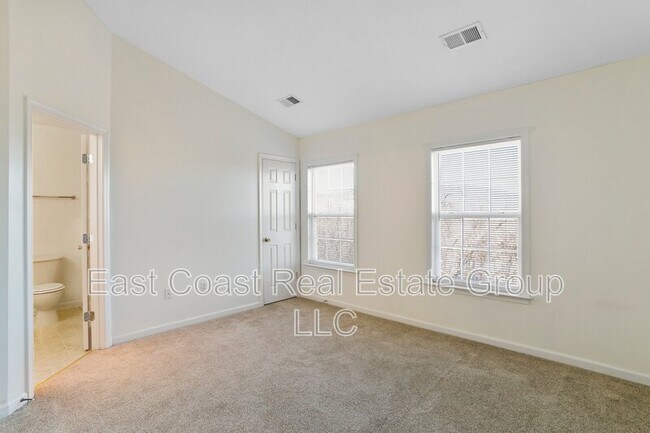 Building Photo - 91 Grindstone Dr