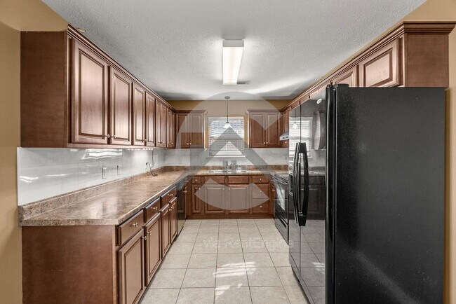 Building Photo - 2235 Linda Drive