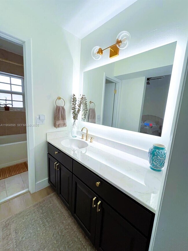 Building Photo - 14305 SW 57th Ln