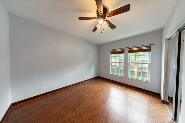 Building Photo - 1229 W 21st St