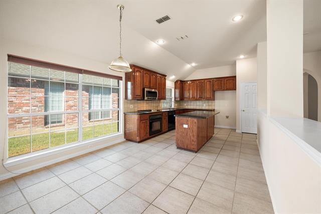 Building Photo - 4136 Greenfield Dr