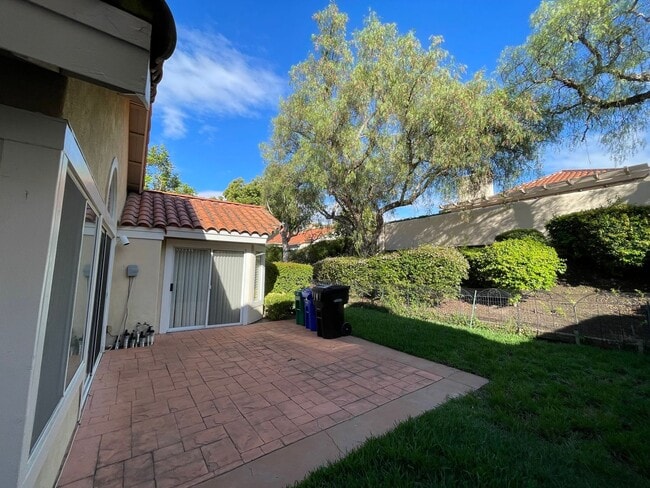 Building Photo - Bernardo Village: Single-level 3 bedroom, ...
