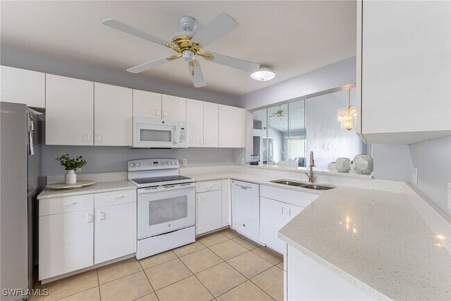 Building Photo - 420 Belina Dr