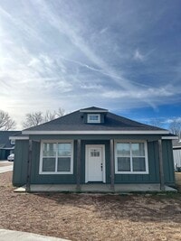 Building Photo - Beautiful newly built home!