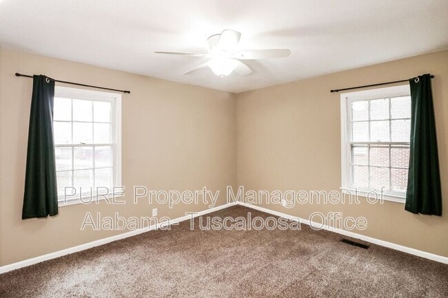 Building Photo - 3001 Green Grove Cir NE