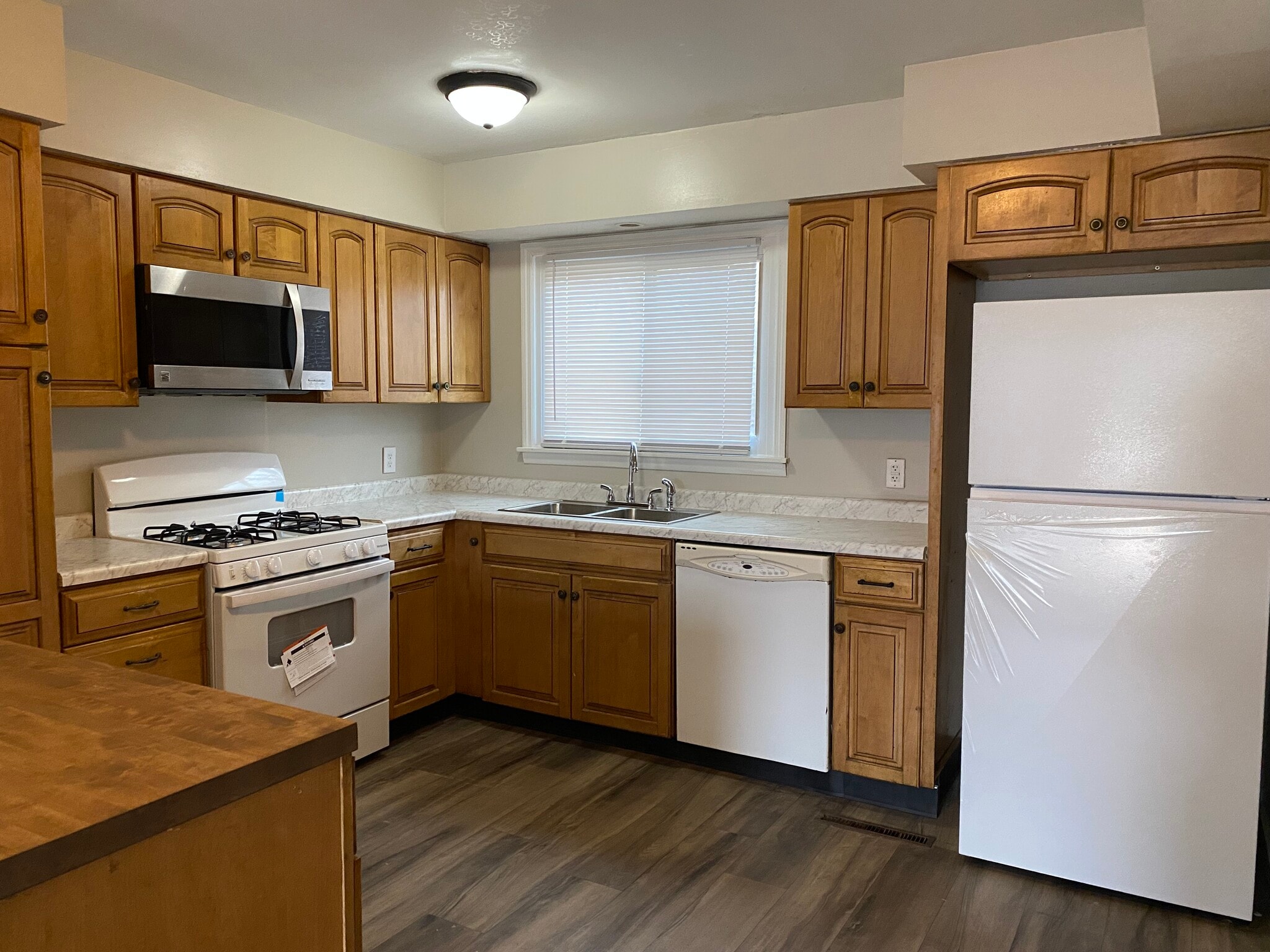 Building Photo - 1537 Duffield Dr