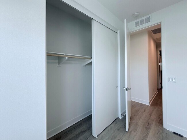 Building Photo - 2630 Everly Dr
