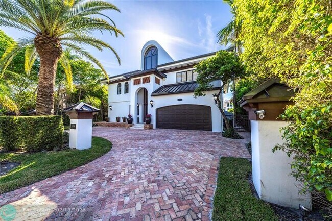 Building Photo - 2430 Castilla Isle