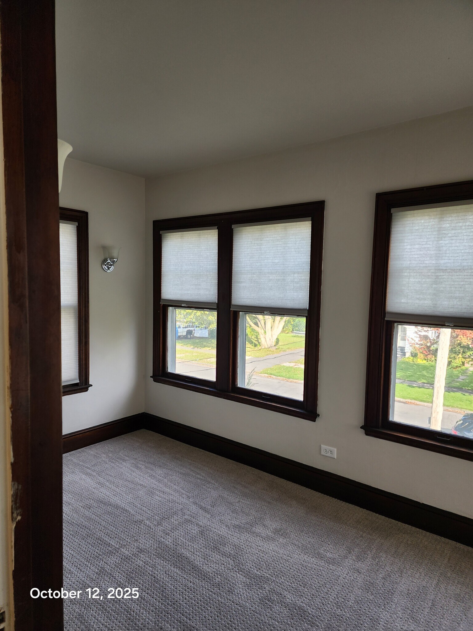 Building Photo - 519 Durston Ave