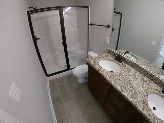 Building Photo - FOR LEASE - 3 Bed, 2.5 Baths, 1300sqft (Ha...