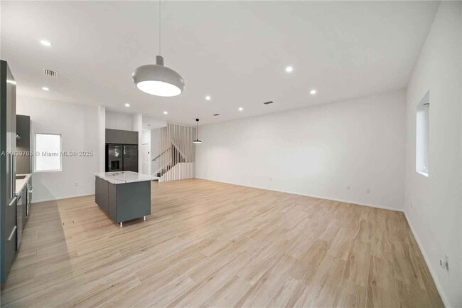 Building Photo - Northwest 9th Court, Miami, FL 33127 - 5 BR 3 BA townhouse