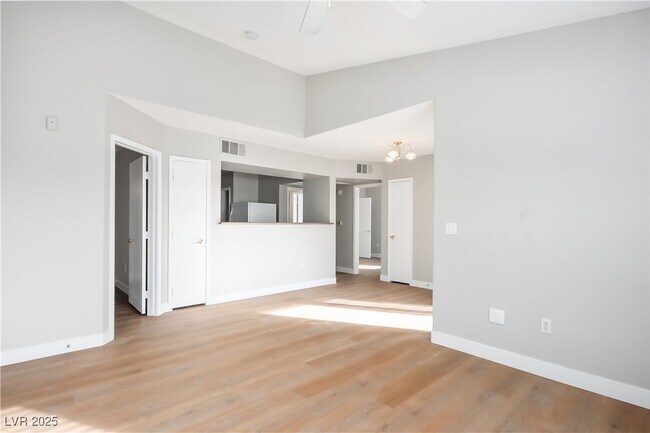 Building Photo - 6650 W Warm Springs Rd