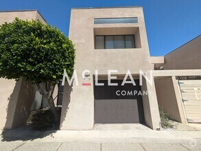 Building Photo - The Village Racquet Club - 2 Bedroom, 2 Ba...