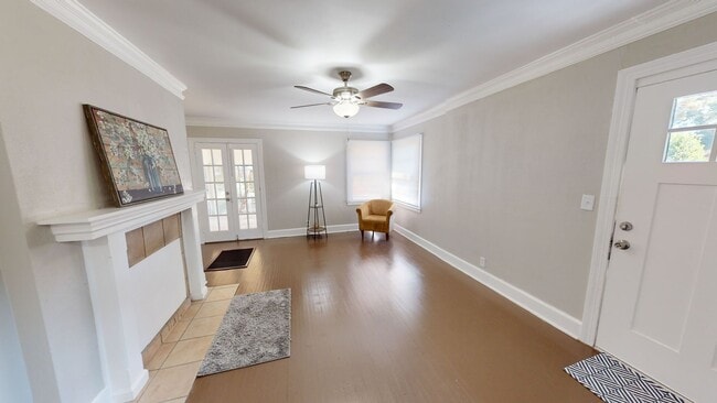 Building Photo - 2 acres in Millbrook w/ large screened in ...