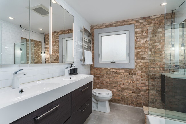 Building Photo - 2407 N Lafayette St