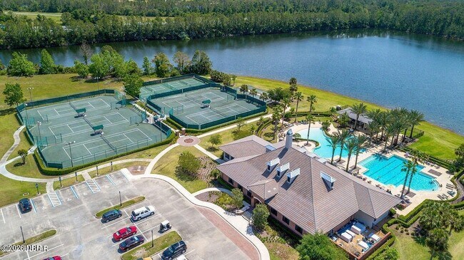 Building Photo - 876 Creekwood Dr