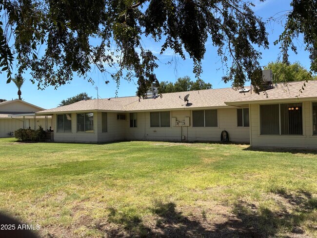 Building Photo - 10120 W Kingswood Cir
