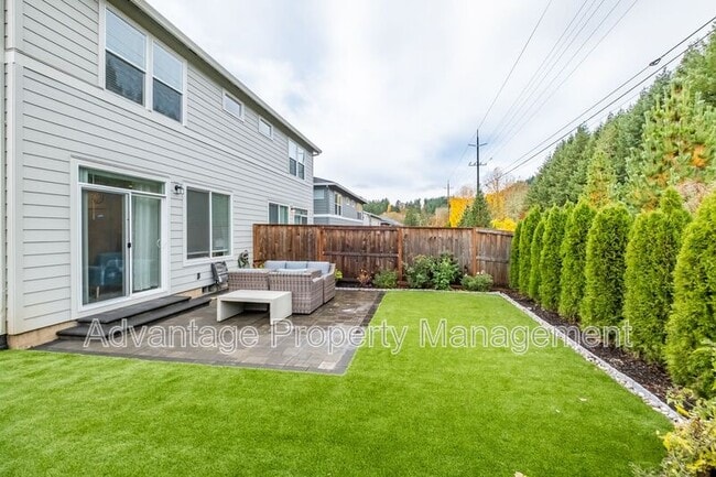 Building Photo - 5587 NW Torchcrest Pl